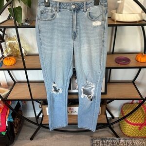 Distressed Light Blue Jeans American Eagle